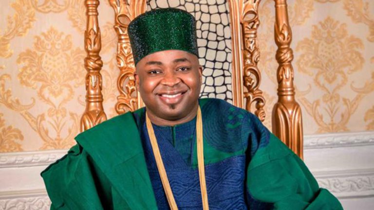 ELEGUSHI, Oba Saheed (HRM)